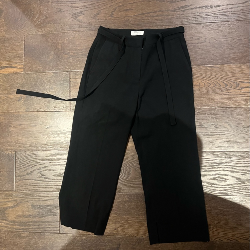 Babaton women’s pleated pant with tie front. Size 0. Black.